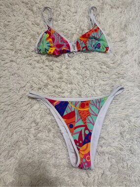 Cupshe Multicolor Abstract Print Triangle Bikini - White Trim